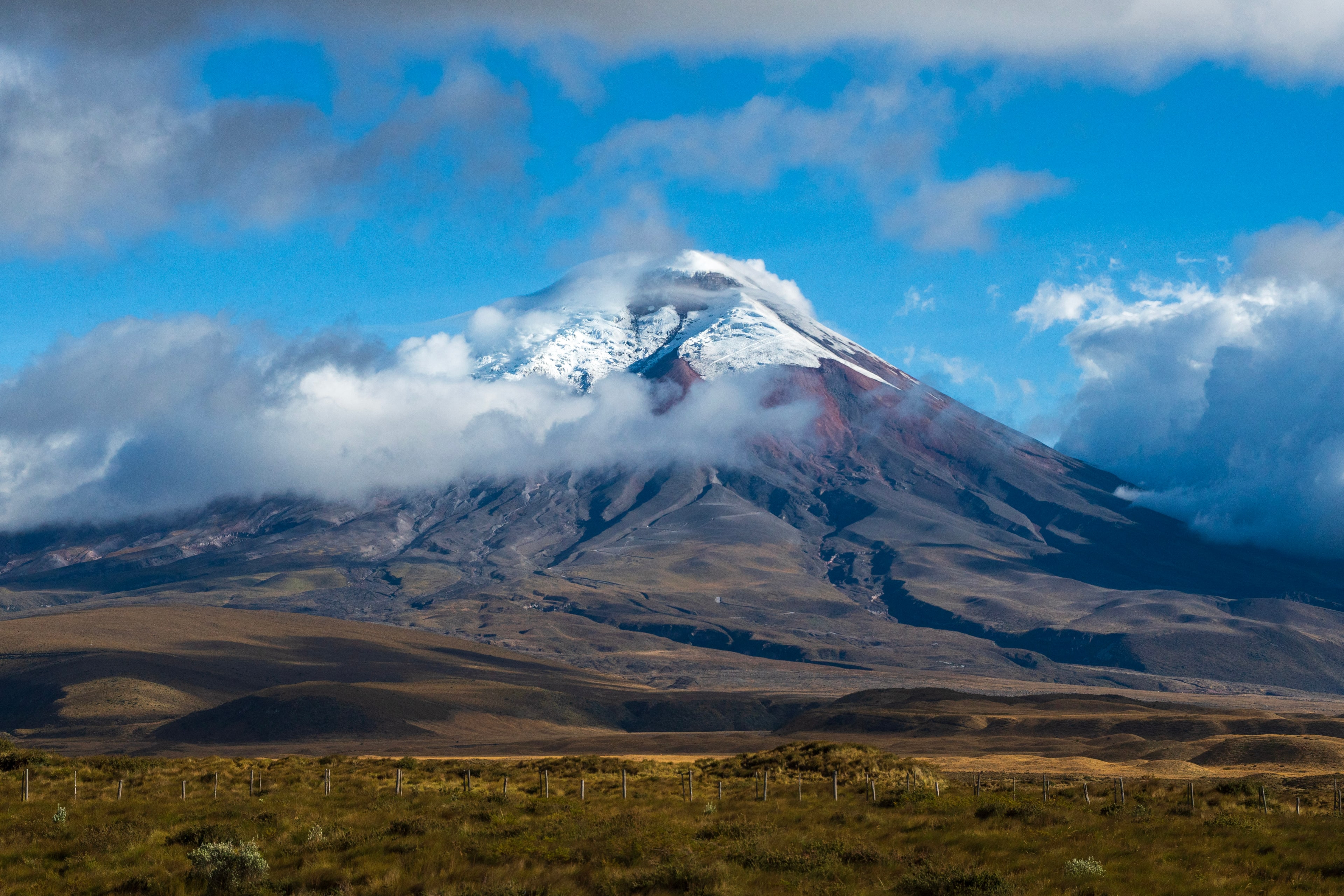 Cotopaxi, Cloud Crown