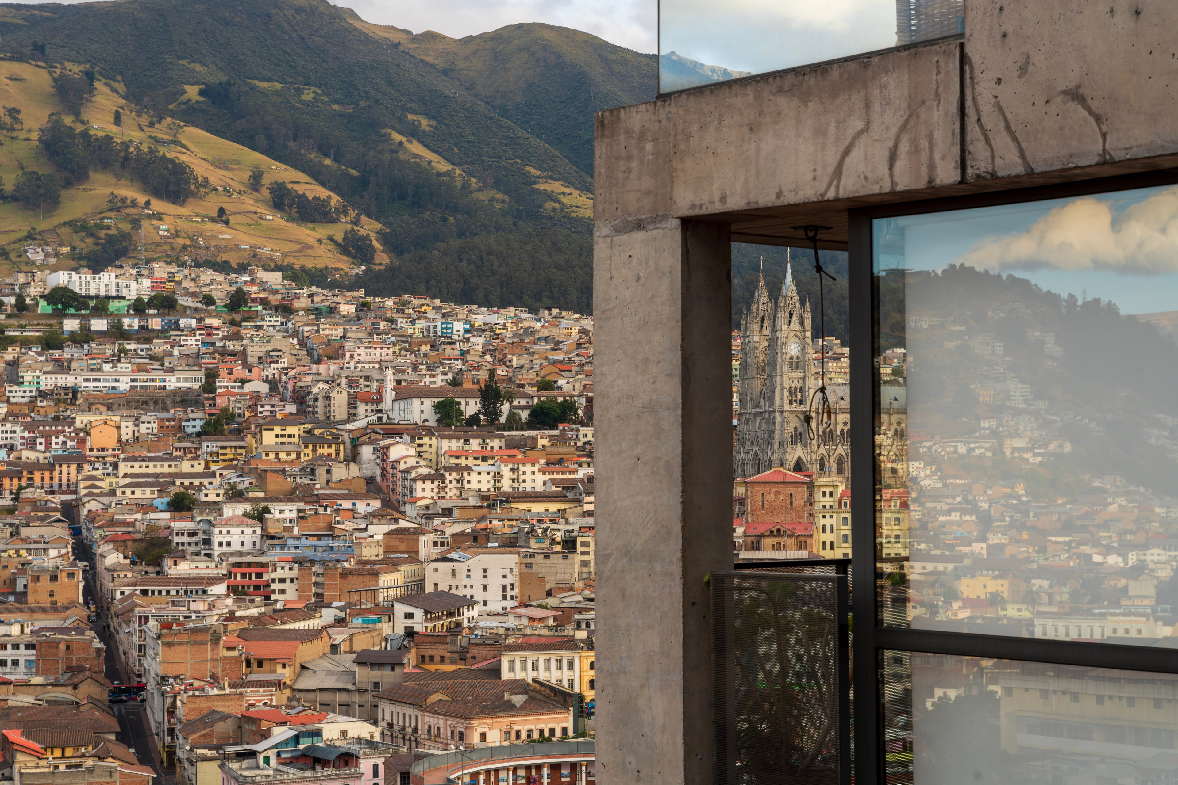 Quito, Basilica View